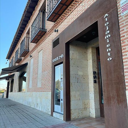 Casa Lola Hotel Руеда Екстериор снимка