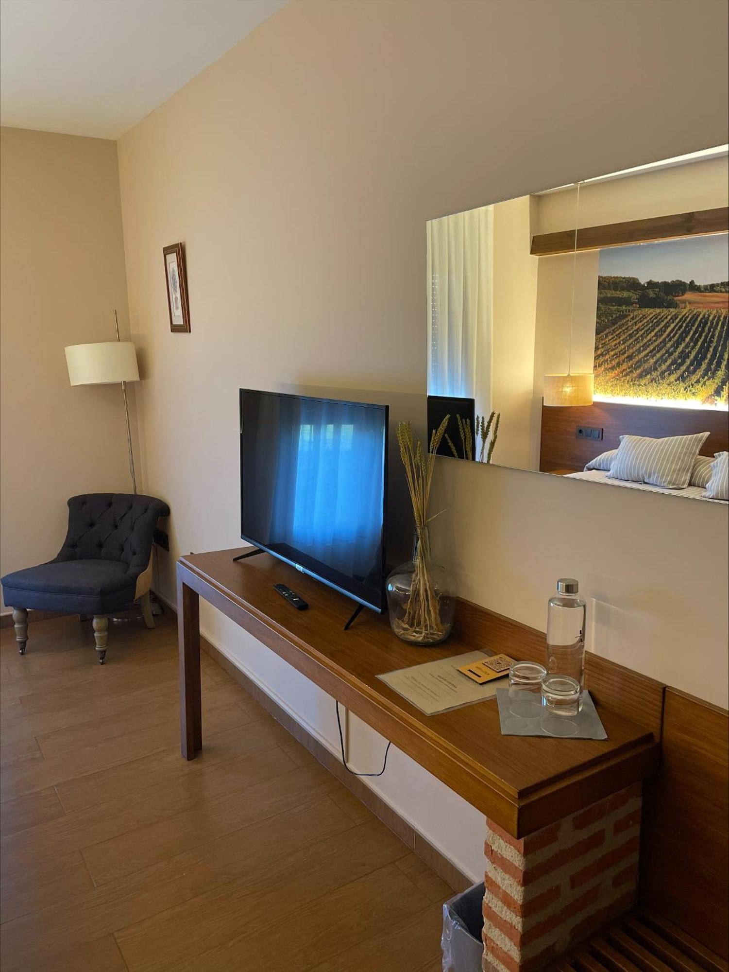 Casa Lola Hotel Руеда Екстериор снимка