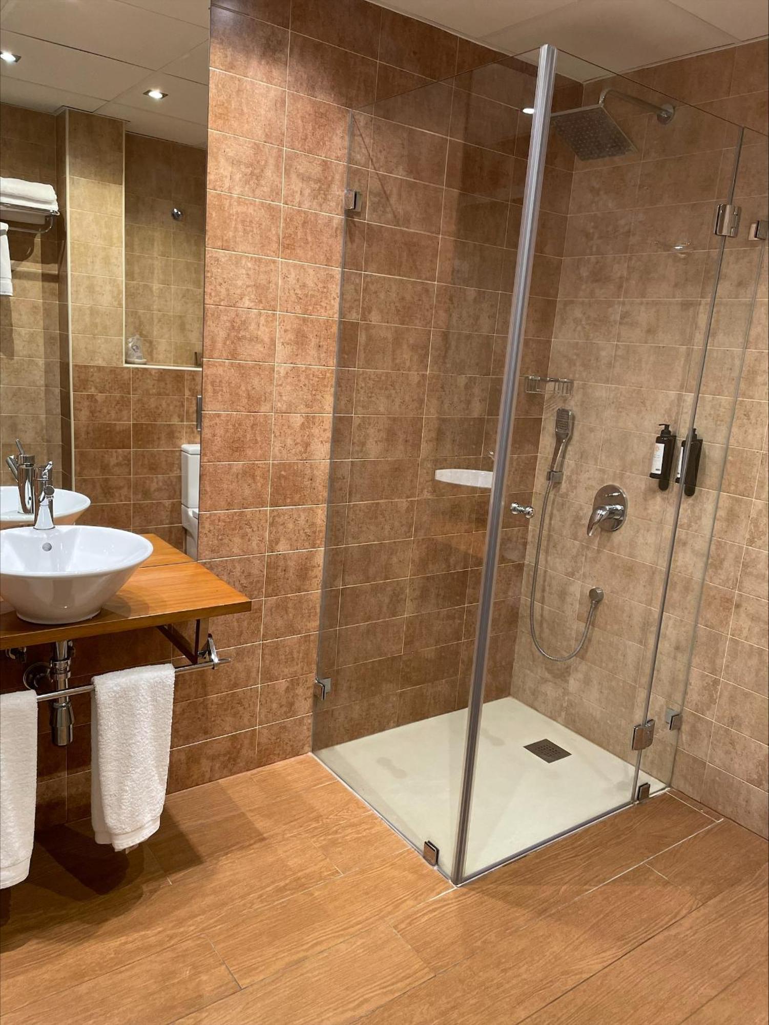 Casa Lola Hotel Руеда Екстериор снимка